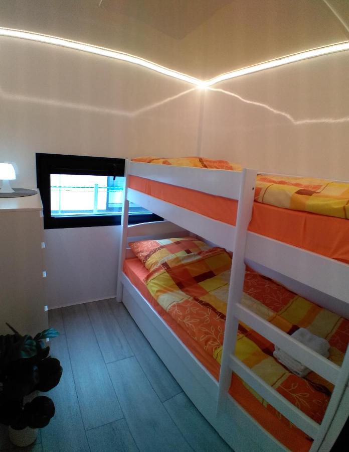 Houseboat Arka 1 - Domki Na Wodzie, Rower Wodny, Wifi, Parking Mielno  Exterior foto